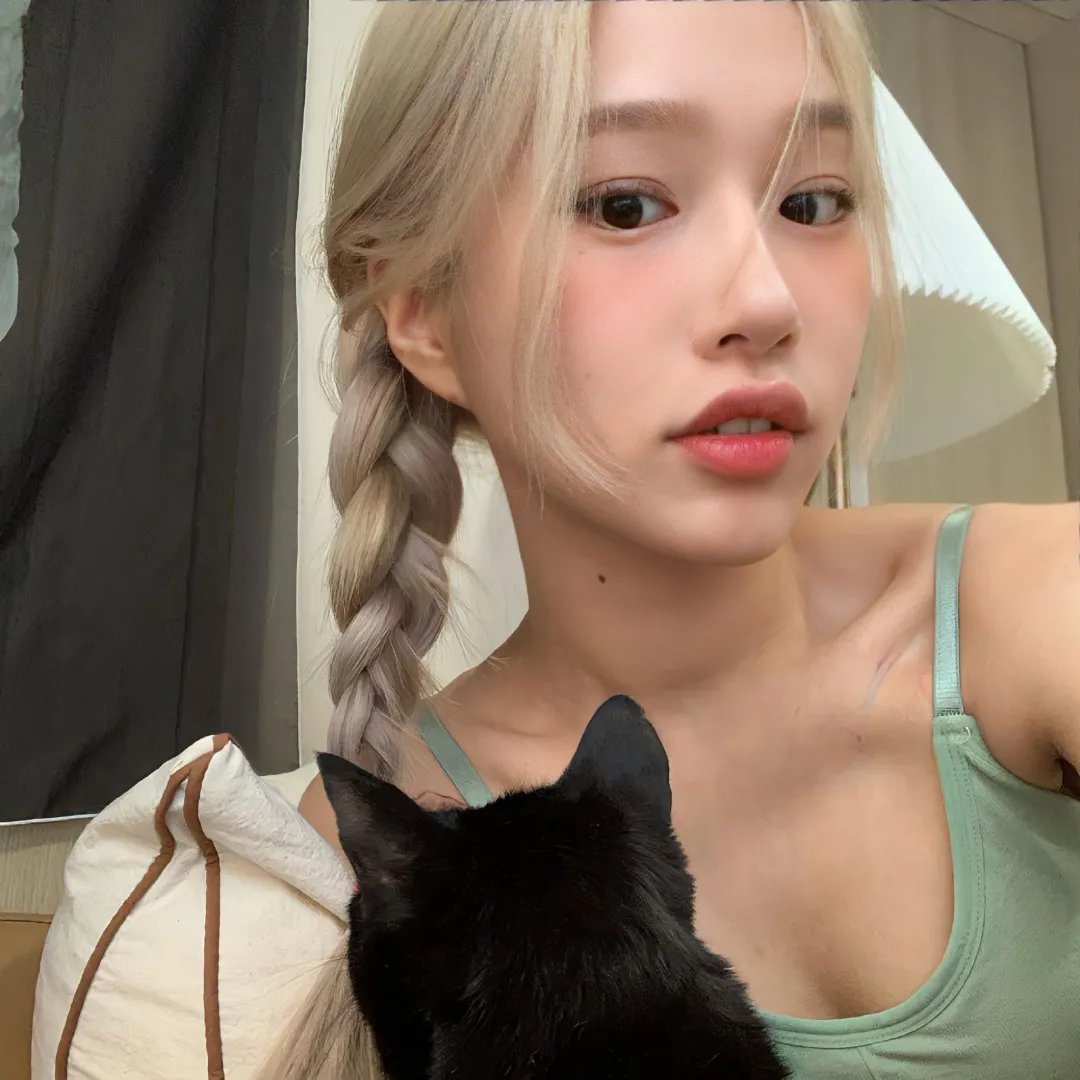 女主角
